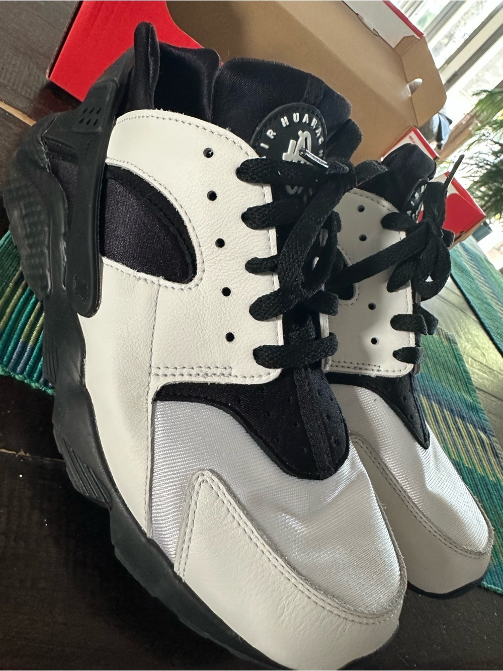 Nike Air Huarache Men's Black & White Sneakers